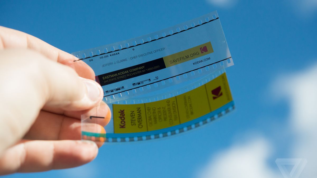 verge's tweet photo. Kodak's CEO gave me the coolest business card I've ever seen https://t.co/LbELfJuJoI https://t.co/tp8ez73ejg