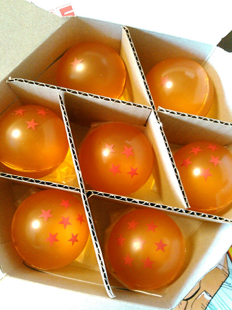 Masa 超 A Twitter ジャンプ流届いた 静岡版のとは冊子のデザインが少し違いますね 永久保存版に ドラゴンボールのお歳暮貰いました 人 T Co Gs3nx2sprn