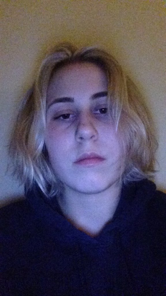 aida5raab's tweet photo. Snap chatting guys be like https://t.co/6HiCQLOb6L