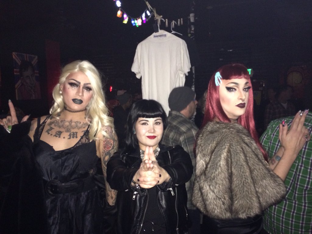 Holly_Duh's tweet photo. @Coco_St_James sporting Vampira and myself sporting witches and plan 9 ! Party time @thekatvond https://t.co/LE2ho5JlUs