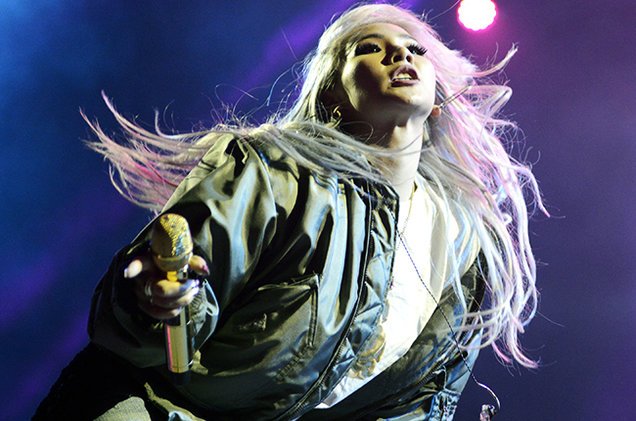 billboard's tweet photo. K-pop superstar @chaelinCL is ready to take on America with help from @ScooterBraun https://t.co/9wz7vY9SmE https://t.co/u3qGPEuwvp