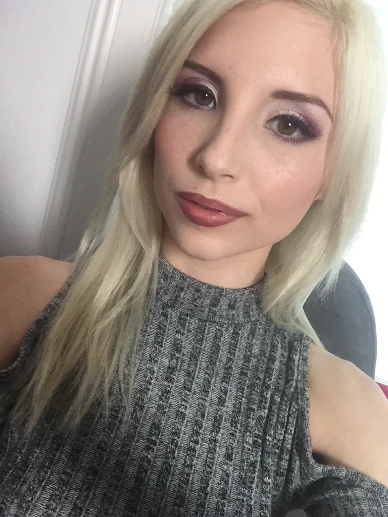 TW Pornstars - Rob Johnson. Twitter. "@PerriPiper: Loving my make up