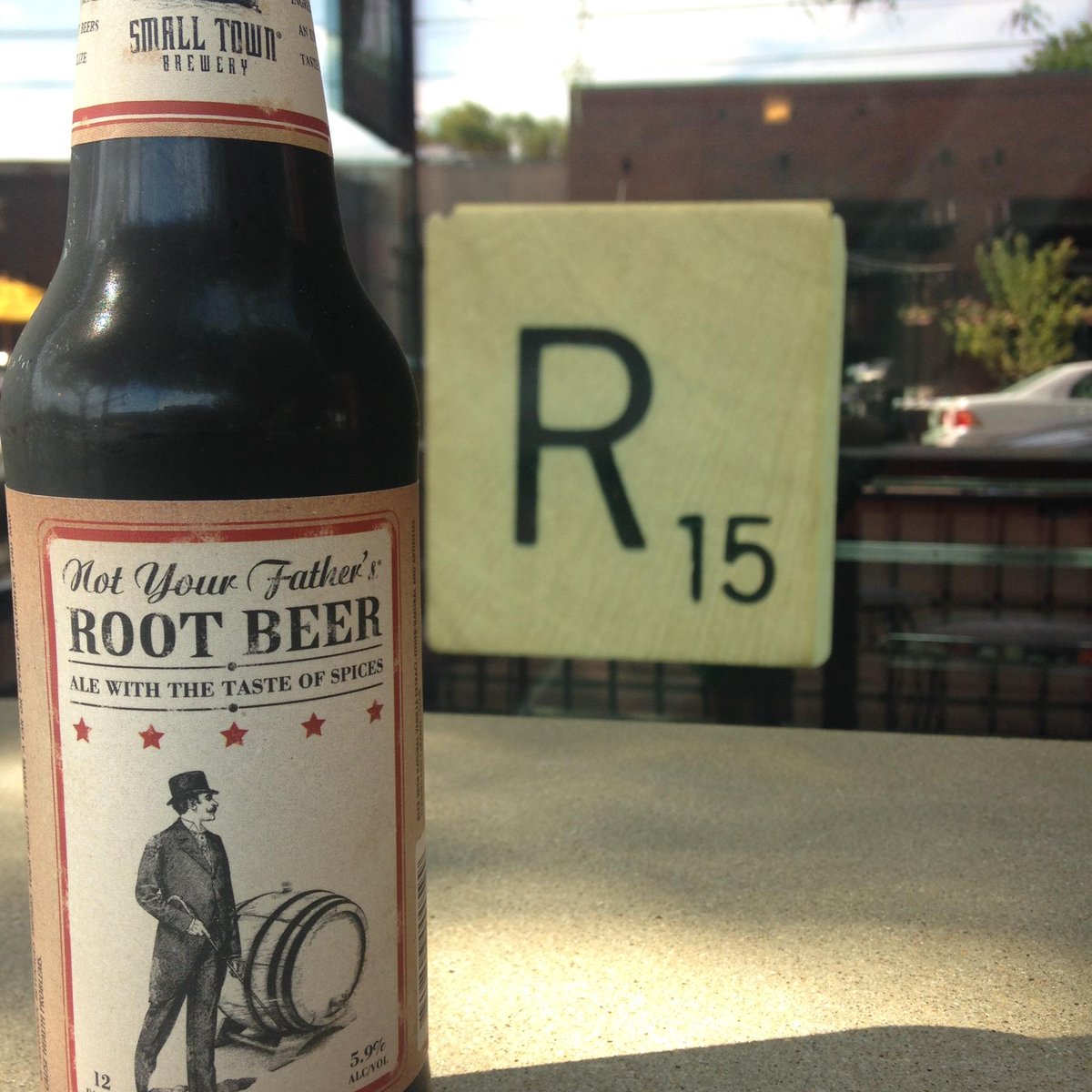 Join us 4 the @sacramentokings vs. <a href="/LAlakers/">LAlakers</a> game tonight @ 7:30pm! #r15bar #wheretowatchthegame #afterwork #beatLA