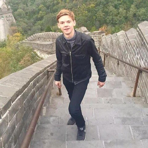 low quality thomas (@lowquaiitytbs) on Twitter photo 