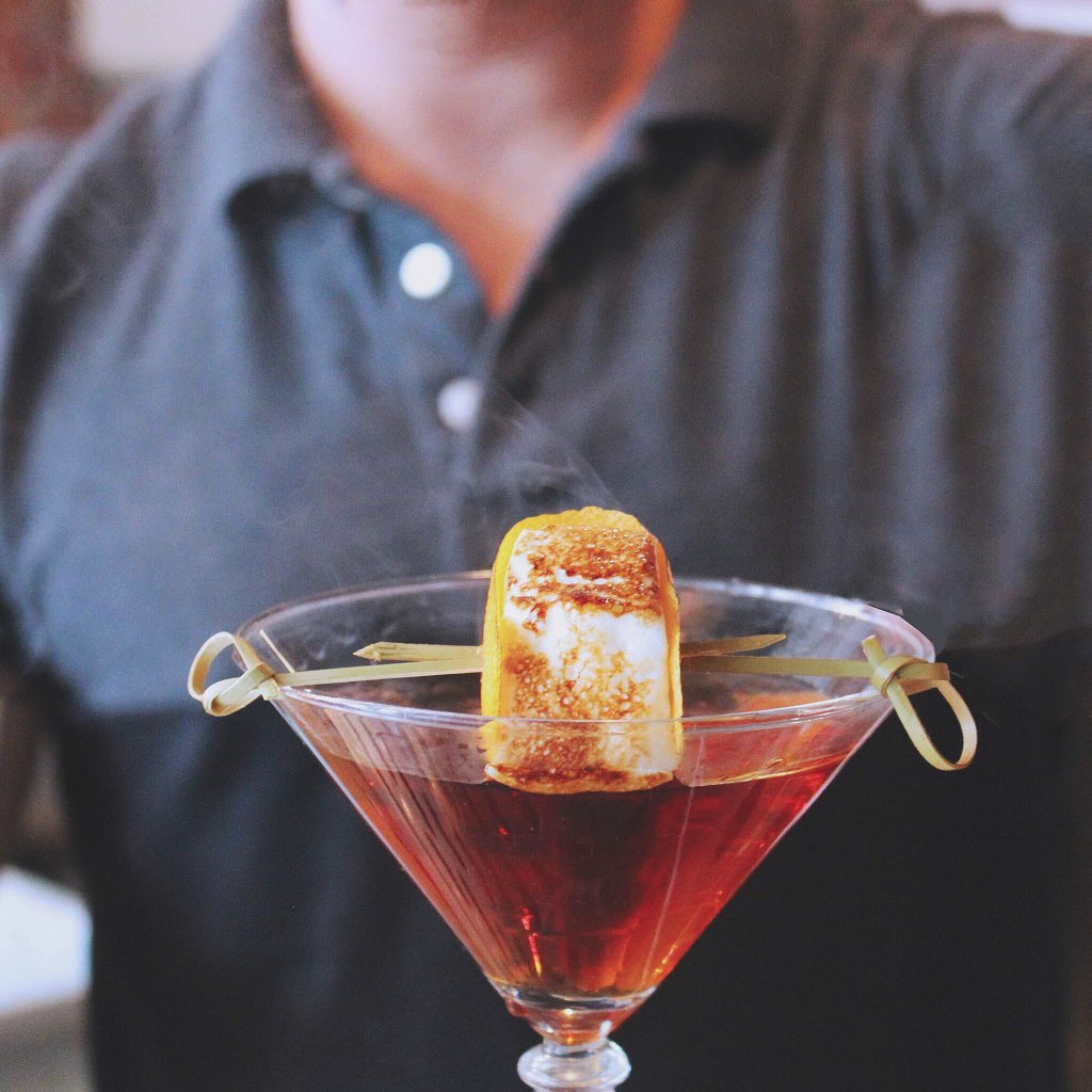 Bringing a twist to your Thursday night, Muerte Rica.
#BarrelAged #CraftCocktils #AnnArbor #DrinkArt #Savco