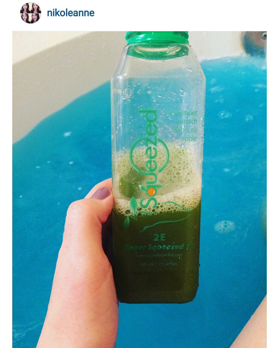 WheatgrassTammy's tweet photo. RT https://t.co/uecBh7OpND “Blue glitter bath &amp; juice. 💦🍏🍋🍇”  Thanks nikoleanne #juicing #juicedetox #juicecleans… https://t.co/b7c806Ix0n