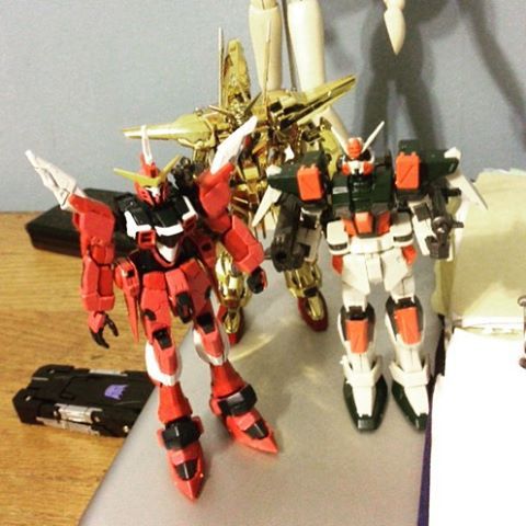 Otherbots's tweet image. A quick "gundamstration " of what you may see here. #gundam #firstupload #mech #mecha #robot #cool by rylandwzarpi