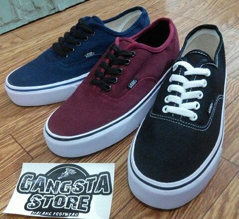 Ready vans auth. Black maroon navy. Order? Text: 089646992653 chat line id: pesegenyes2