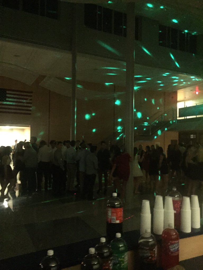 DHS_ClassOf2016 tweet picture