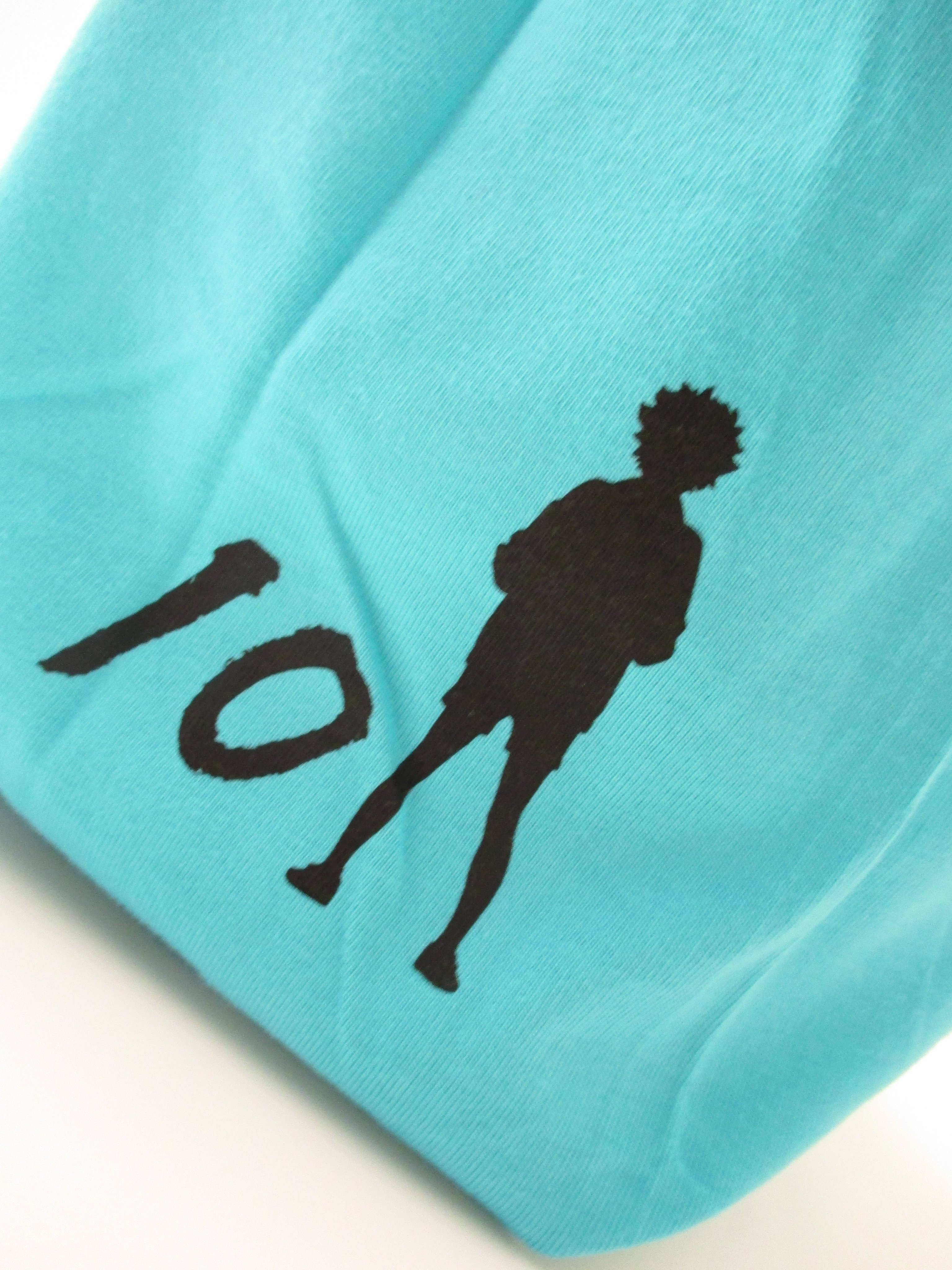 Twitter 上的 ハイキュー ストア 商品情報 ハイキュー 四字熟語tシャツ 全9種 各2 000円 税 漫画やアニメでも登場する四字熟語tシャツ カラフルでインパクトもあり可愛いですよ バックにはそれぞれの背番号とシルエットが T Co Uejhmxyfxj