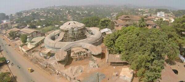 Immobilier237's tweet photo. Musée International des Rois Bamoun à Foumban via @IdrissNjikam #archi237 #architecture #Team237 https://t.co/YaiPDjAr5T