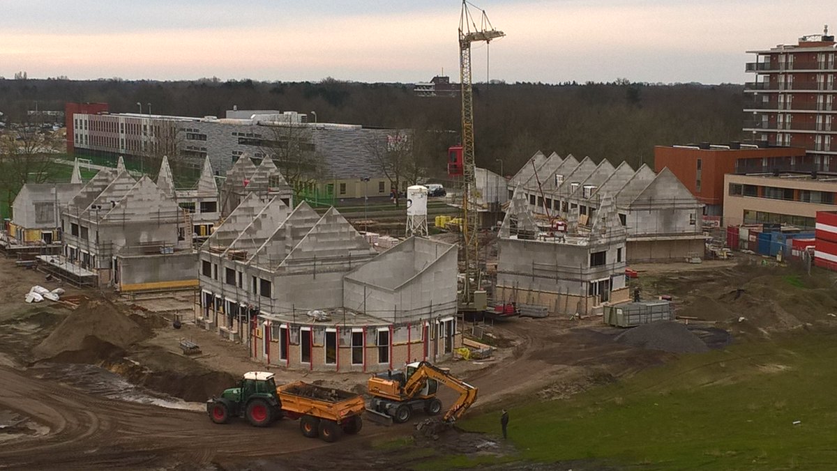 Contouren van de woningen in cluster 1 tekenen zich al goed af! #Oss #nieuwbouw