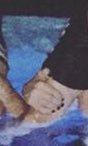 5SOSLocate's tweet photo. Luke painted his nails 🙌😏💗 https://t.co/bZvbWC4rIn