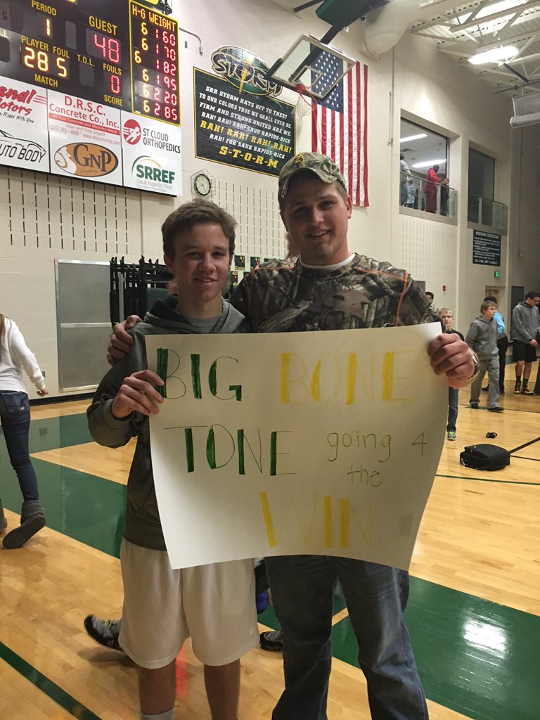 tony_bemboom's tweet photo. s/o to @Dakotahwarzecka  for being my biggest fan tonight https://t.co/61EPxCbray