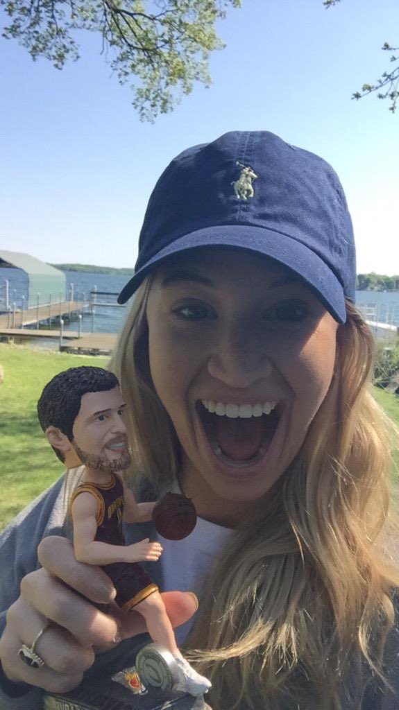 stephaniengland's tweet photo. “@linsdavis: Happy #NationalBobbleheadDay    to/from my pal @kevinlove https://t.co/uDSdsESPo1” STOP 🆘