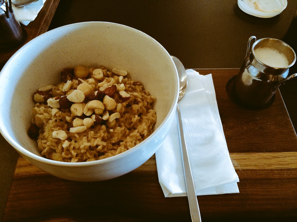 Much needed Power Oats after a Power Core Session with @tayganrob at Alice Lane Virgin Active