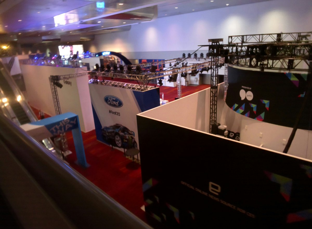 PolyglotProgram's tweet image. CES at night.