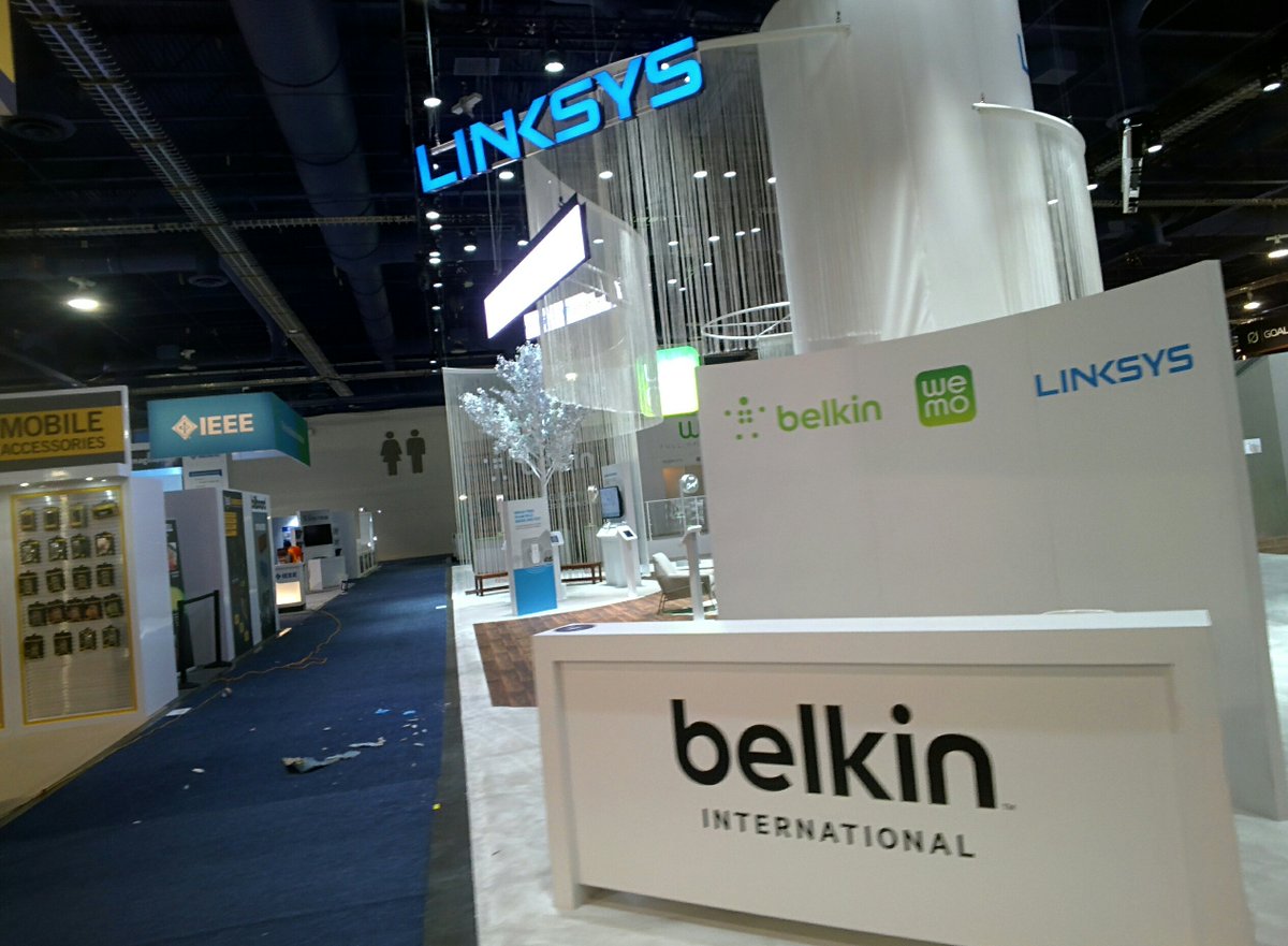PolyglotProgram's tweet image. CES at night.