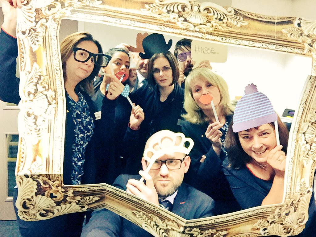 Favalli05's tweet photo. Excitement with the #NBSParcel in Witney! Have a good Friday kids! @RBNSouth @NBSSandR @pia_sullivan https://t.co/NNZtJWovJd