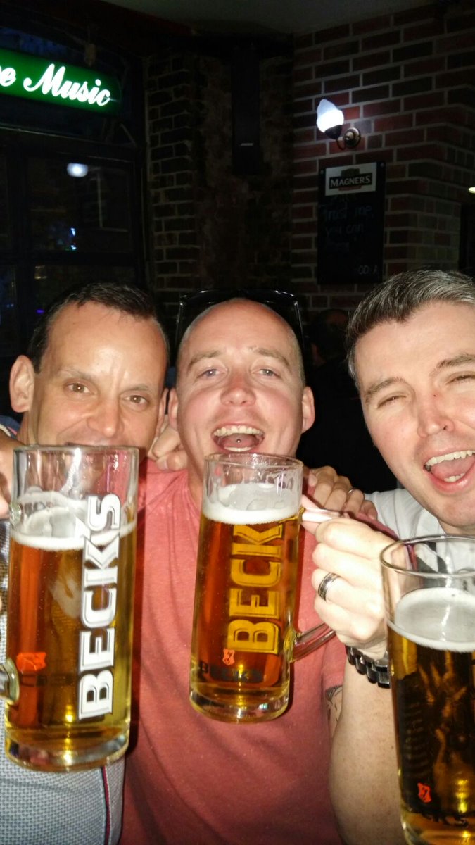 daves_a_twit's tweet photo. Never let a day pass you by without your memories making you smile.  #makingmemories https://t.co/nvn1Q03tKa