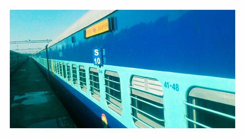 Wax polished exterior of Mysore - Tuticoran Exp,  brand train of Mysore Div.
