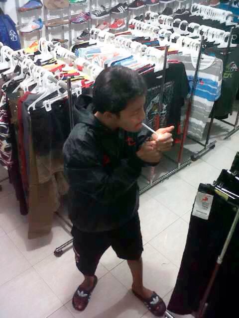 diky93's tweet photo. Begadang biyar gabjenuh https://t.co/P6QuG9KSlB