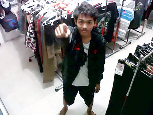 diky93's tweet photo. Gitar https://t.co/A5AUjQm7I1