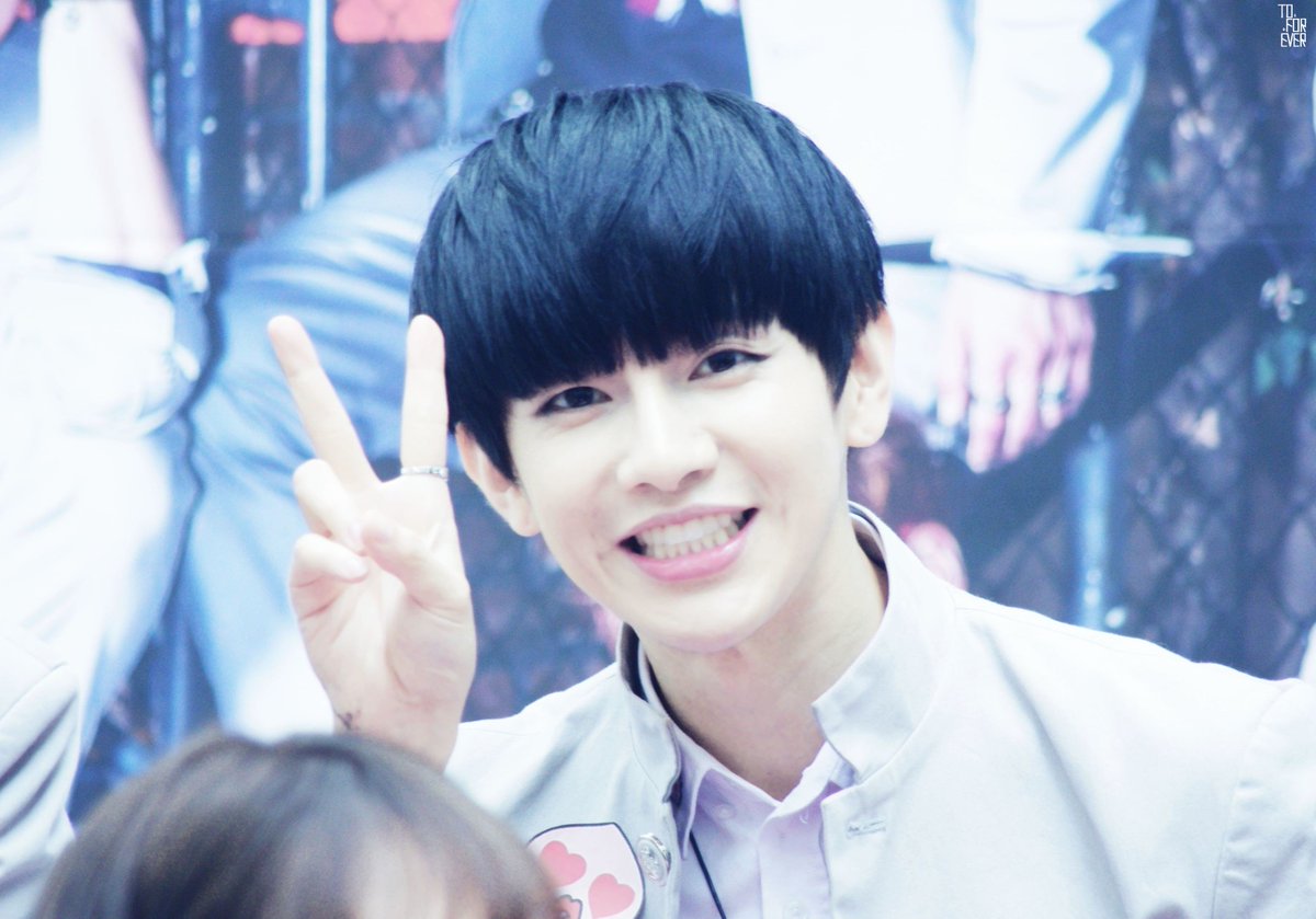 24kever's tweet photo. 생일 축하해요🎂 #HAPPYSungODAY  @24K_SungO https://t.co/uSHIQtGKZA