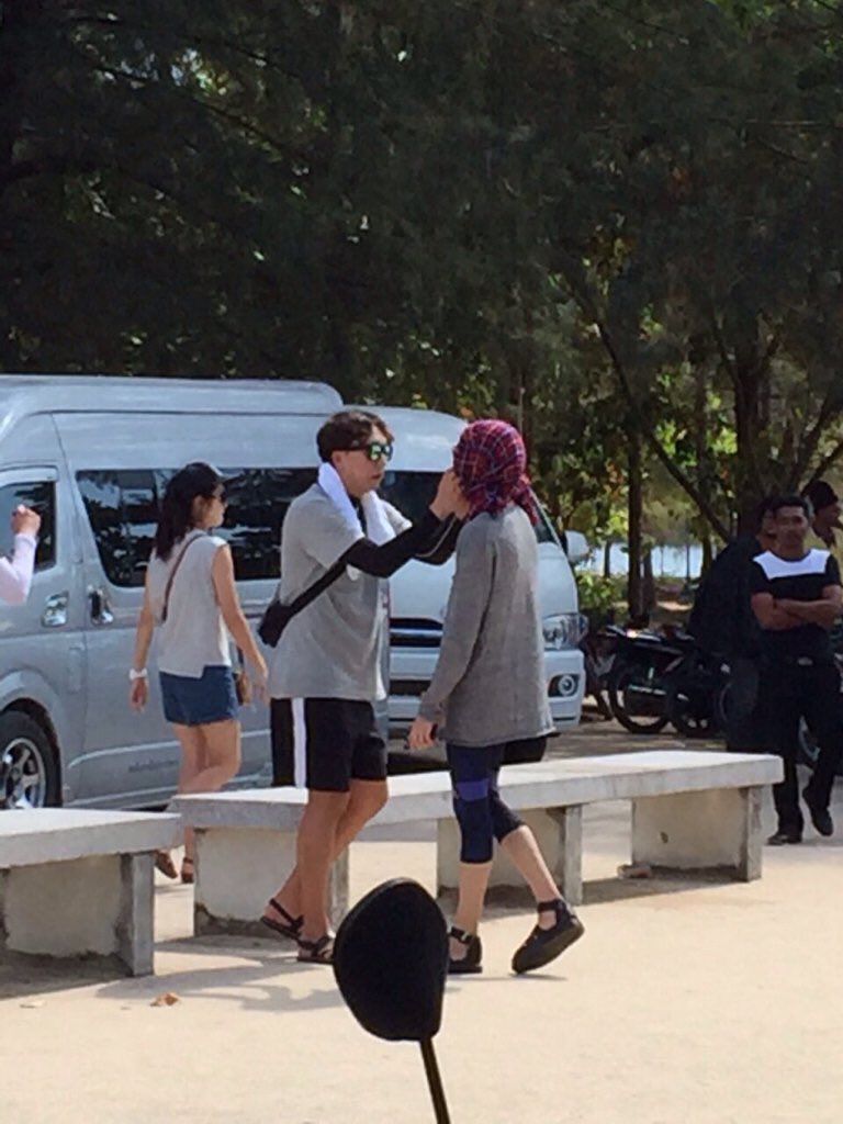 nannann1a's tweet photo. โมเม้นแบมกับพี่เมเนน่าโหดคนนี้ 😊💕 #managerbam https://t.co/KVauEkzmOI