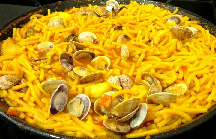 _puertollano's tweet photo. Hoy una fideuá😋😋 https://t.co/XHj6zUcycb