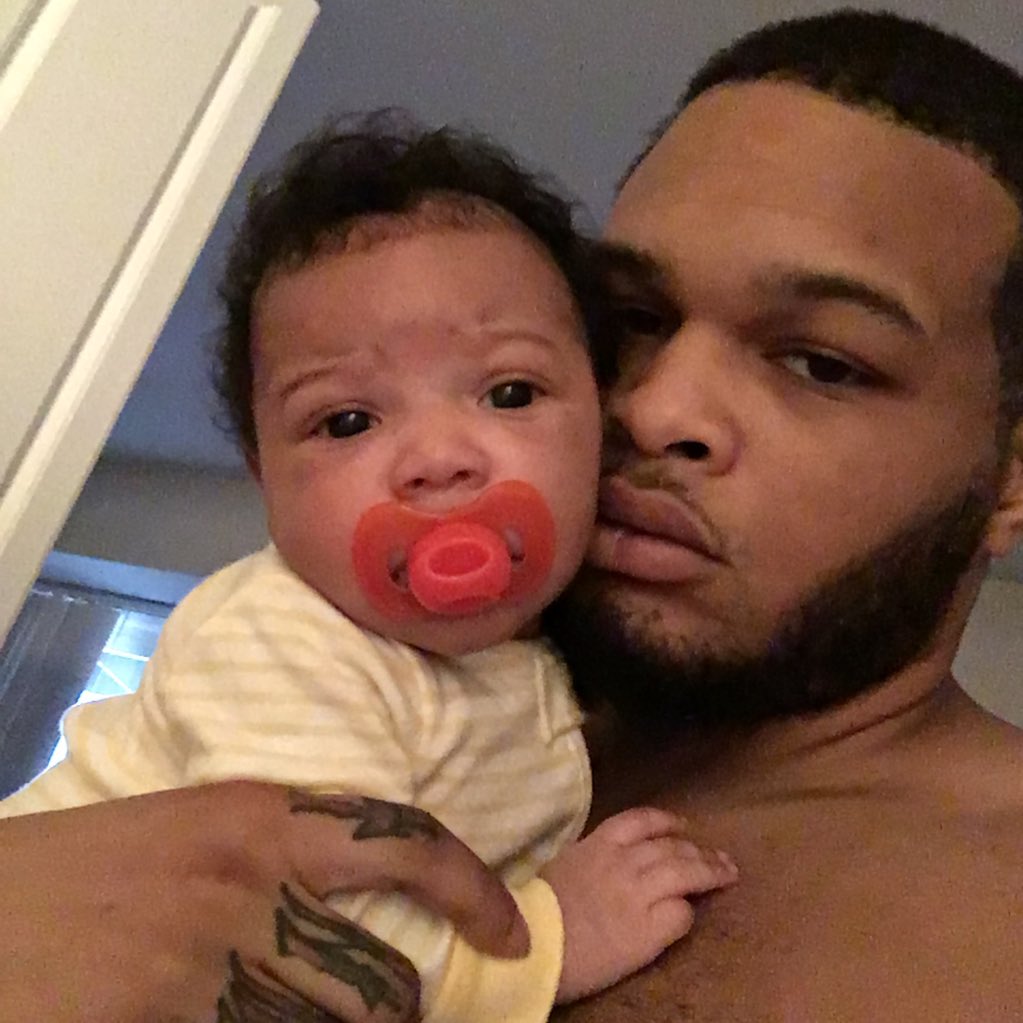 KingHarris_'s tweet photo. The King's first born has awakened. Lol. #PrinceDJ https://t.co/76GRTSwNqK