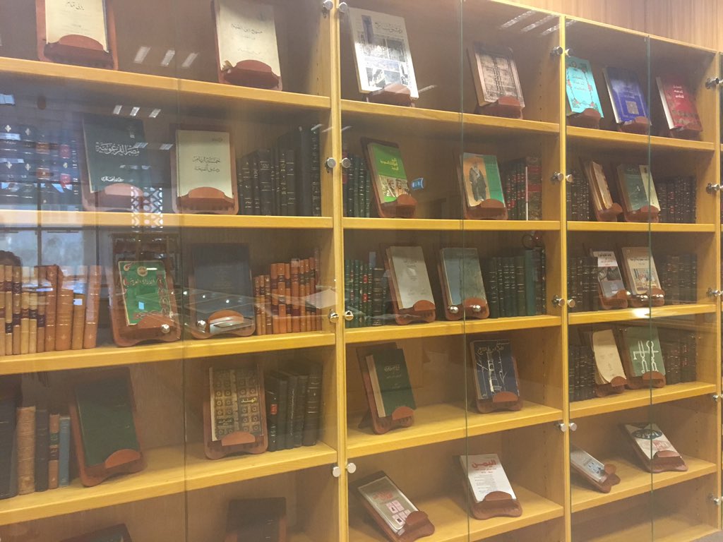 _PNU_KSA's tweet photo. قاعة المخطوطات في المكتبة المركزية في #جامعة_الأميرة_نورة تحتوي على٧٠مخطوطةأصلية و١٧٠كتاب نادرة
#pnu https://t.co/Kjf2sm7tCf