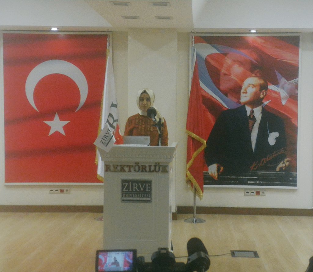 Okulumuz FTR 3.sınıf arkadaşımız spirometrik ölçüm sunumunu yapıyor.