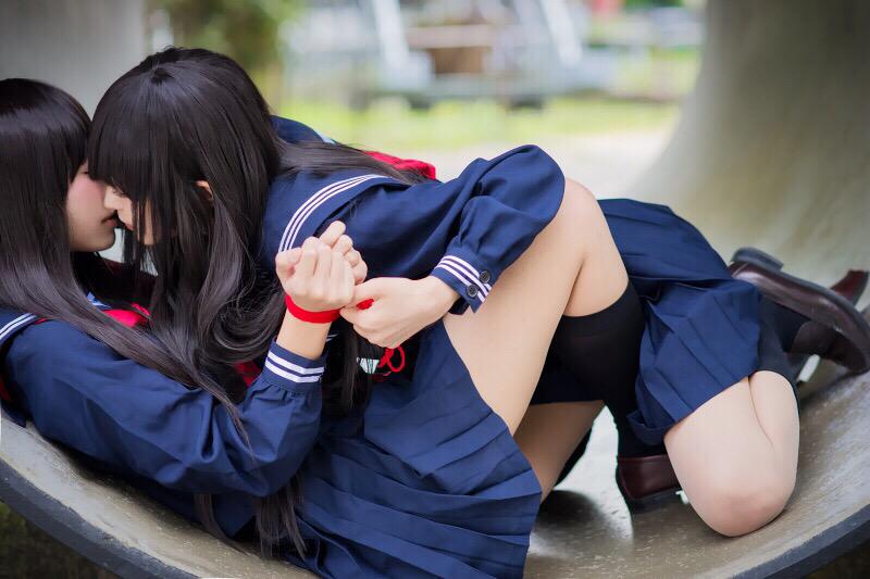 Outdoor tribbing schoolgirl glasses