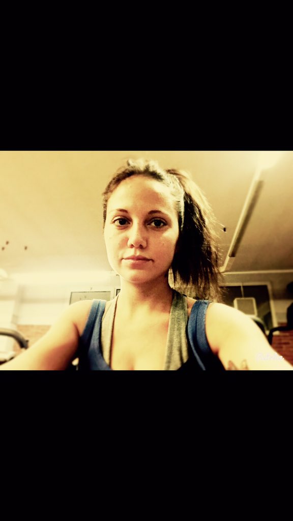 CarrieroVanessa's tweet photo. #struccata #sudata #affaticata #echipiunehapiunemetta #inpalestra #scenderemoprimaopoi 😰 https://t.co/xRZdqv1fam