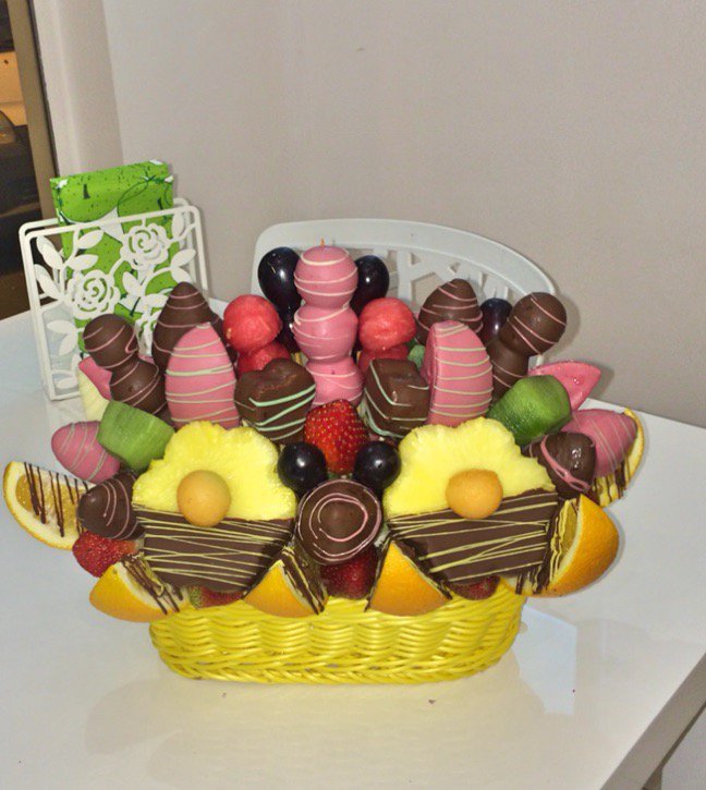 Fruitsecret1's tweet photo. #Fotor #fotorapp  #يوم_الجمعة #جمعه_مباركه#ترند #ترند_السعوديه#حلوياتك https://t.co/3CT8YR9WIO