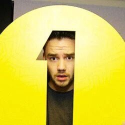 46_cullen's tweet photo. One of my source of my Happines
#DirectionersShazam 
#VideoMTV015 One Direction https://t.co/k90LVuwbYU