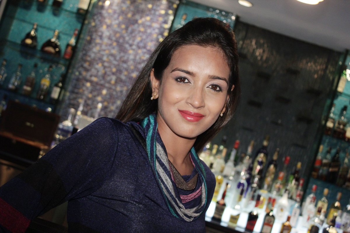 NevantaMedia's tweet image. #Turtlenecks #transitionalstyling #fallfashion #wintercollection #trending #jackets #beatthecold