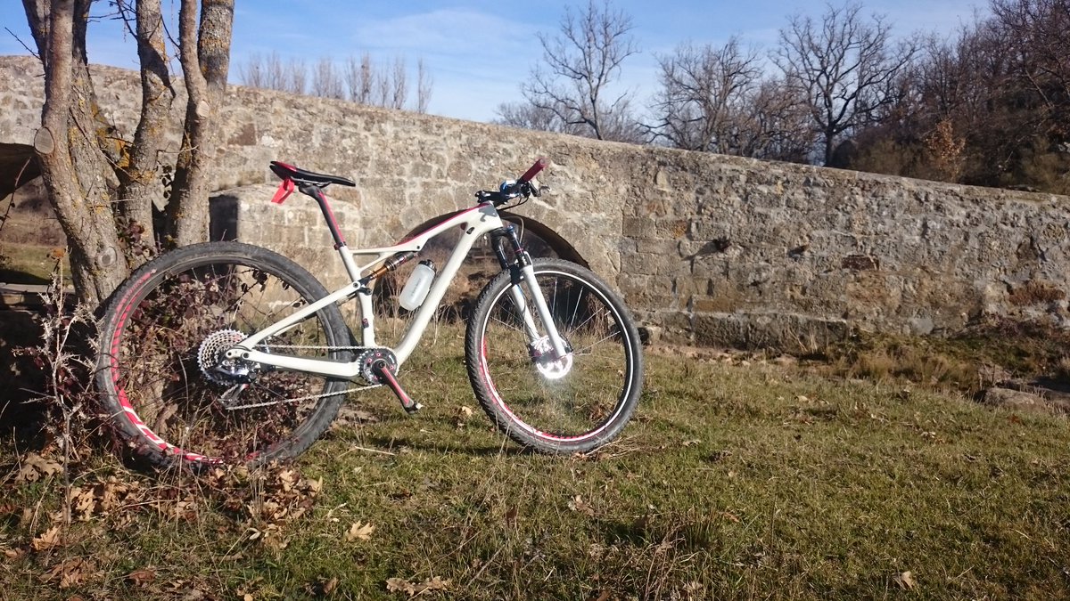 rotaran's tweet photo. Nueva máquina para la nueva temporada @Specialized_ESP https://t.co/hgAazL2AKJ