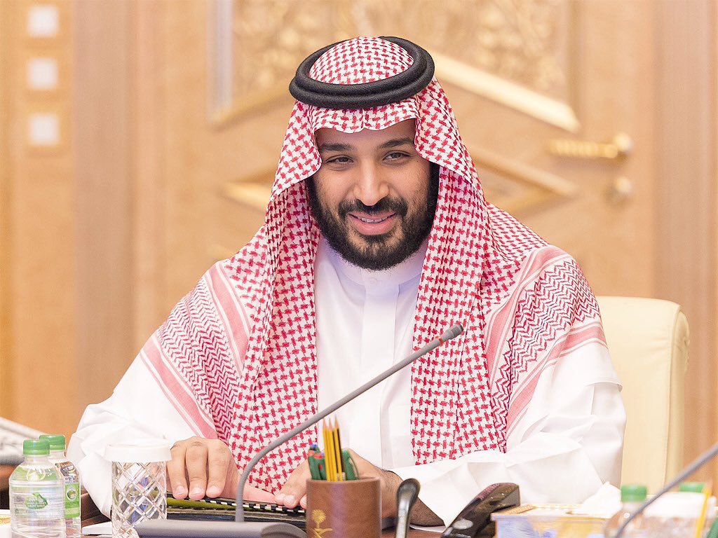 SaudiNews50's tweet photo. محمد بن سلمان :

البطالة ستنخفض مستقبلاً وإذا لزم الأمر سنلجأ لـ10 ملايين وظيفة يشغلها أجانب في القطاع الخاص.

- https://t.co/AHPE24TrCw