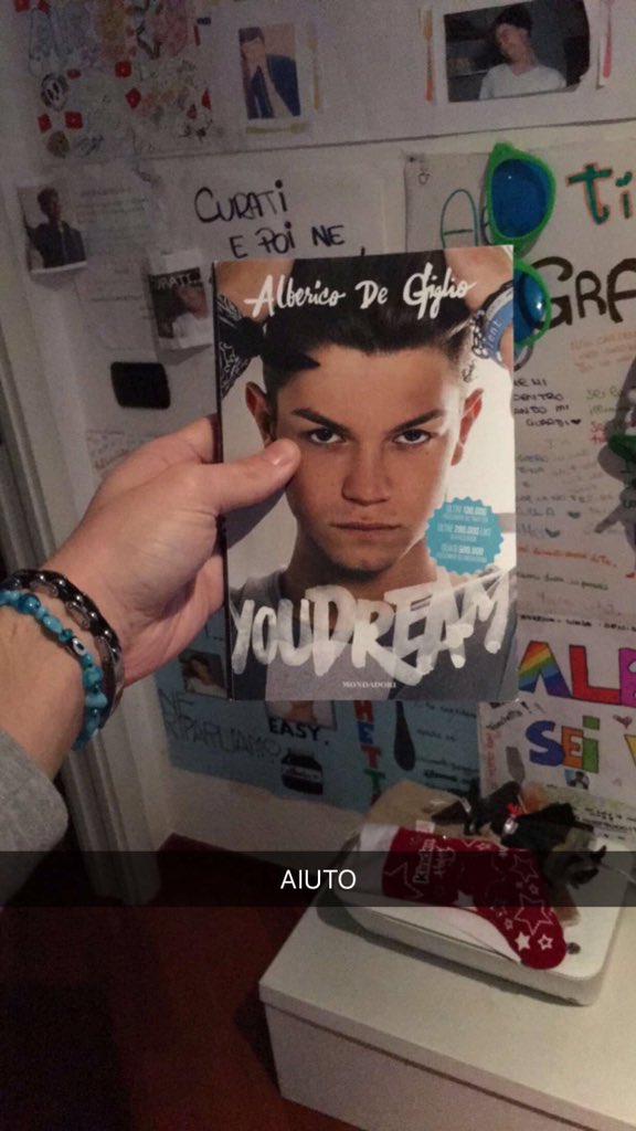 RealAlbericoyes's tweet photo. SENTITE, ECCO, AIUTO.

#YouDream https://t.co/fB5MlWdZvj