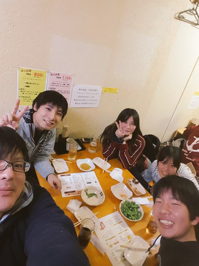 jencylyn's tweet photo. 飲み会＼(^o^)／ https://t.co/ZRReM3MkEK