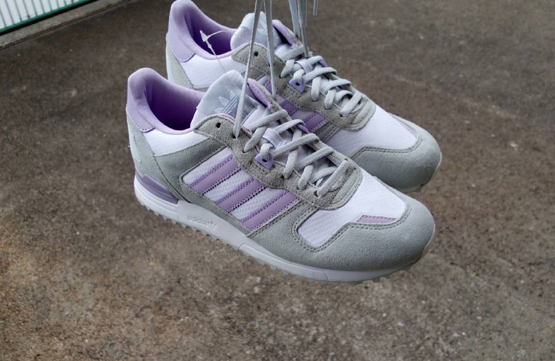 Adidas ZX 750
Size 38
600rb
BBM 5417864C

Up <a href="/FS_80cs/">FAMILY 3STRIPES</a> <a href="/bewok_sneakers/">Bewok.2ndbrand</a> <a href="/KICKSxTEES/">Sense Of Fashion</a> <a href="/COSUU_/">COKLAT SUSU</a> <a href="/KRLCloth/">IG : KRLCloth</a> <a href="/OemahshopMGL/">ganif_prasetya</a>