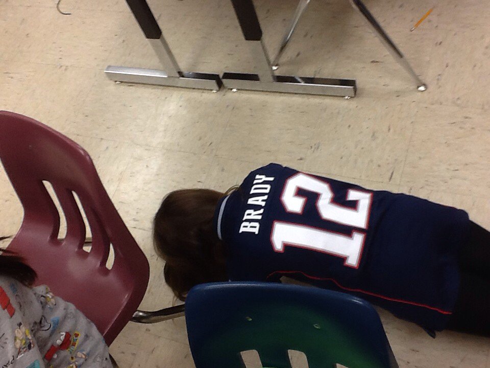 drobinson5th's tweet image. 5th graders are working out their brains and bodies at the same time! #mathisfun #activebrain @DominionTrailES