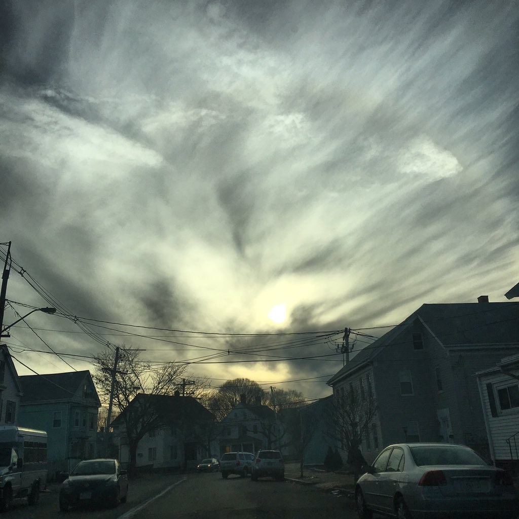 ChuyChain's tweet image. Ominous winter sky