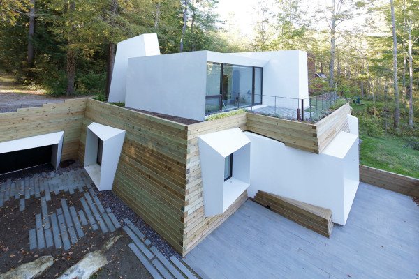 designmilk's tweet image. A Modern Lake House in Western Massachusetts bit.ly/1OUXscx