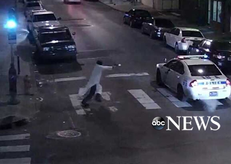ABC's tweet photo. NEW: Man who allegedly tried to execute Philadelphia officer said he did it in name of Islam https://t.co/ltWsZOIfOQ https://t.co/DGuSnkfPnf