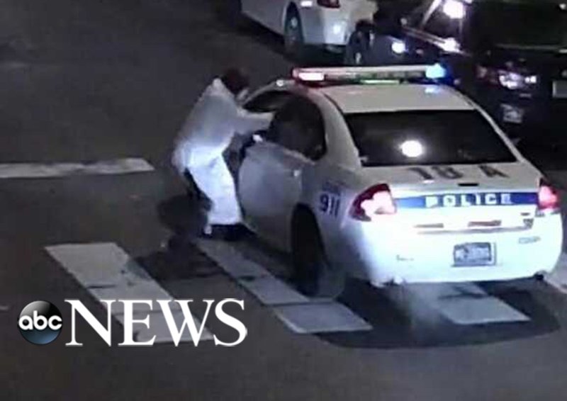 ABC's tweet photo. NEW: Man who allegedly tried to execute Philadelphia officer said he did it in name of Islam https://t.co/ltWsZOIfOQ https://t.co/DGuSnkfPnf