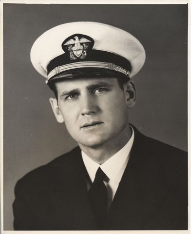 hscott61's tweet photo. LCDR Paul W. Bryant, Service Years 1941 - 1945 
 @ahahouston @NavyFB @NAVYCoachKen 
#GoNavy #BryantAwards #Family https://t.co/KPRunGUO8R