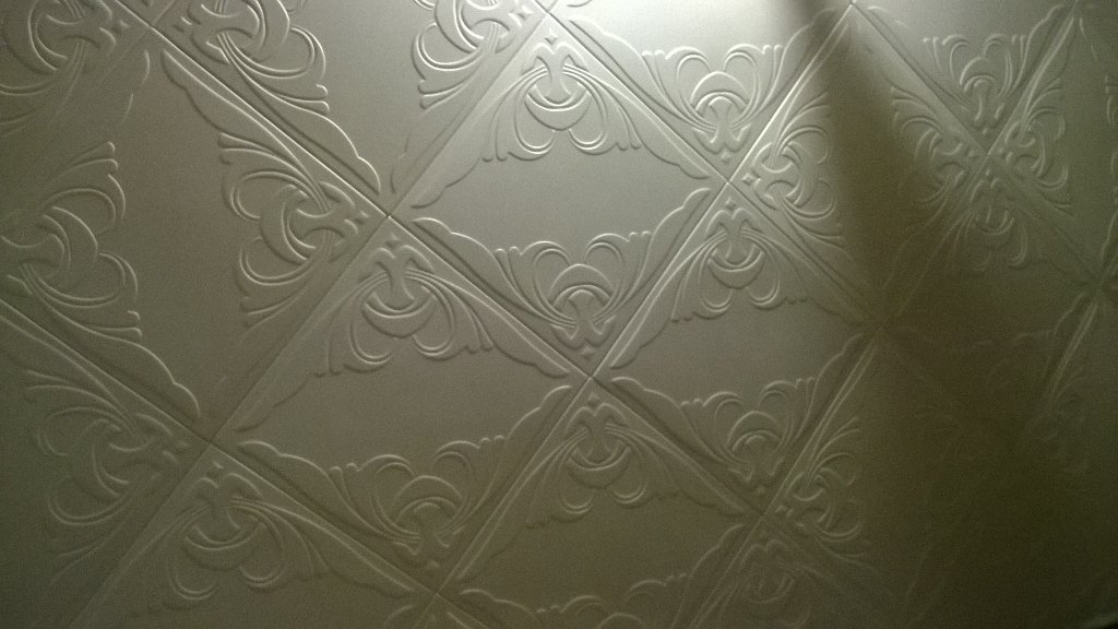 otsei1's tweet image. Мне одному узор на потолке напоминает вульву?